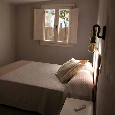 La Casita De Tiane * La Adrada