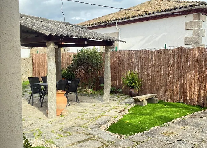 Holiday home La Casita De Tiane La Adrada